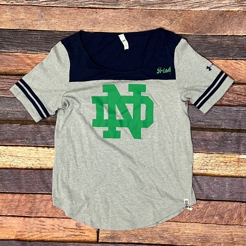 Notre Dame Fighting Irish Under Armour Heat Gear NCAA College Tshirt Womens
